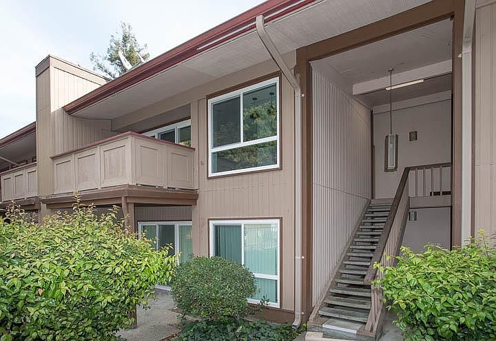 1st image of 121 Buckingham Dr Unit 62