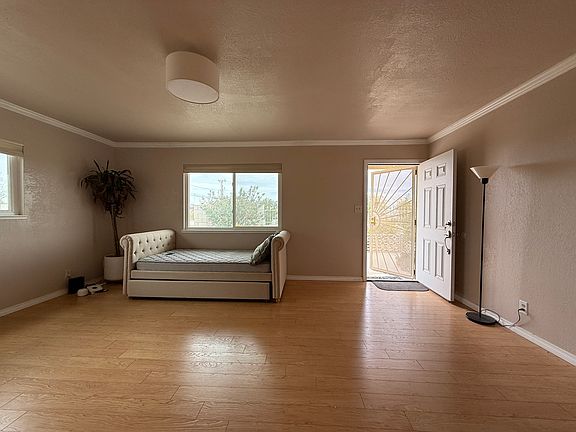 3rd image of 71829 Manana Dr