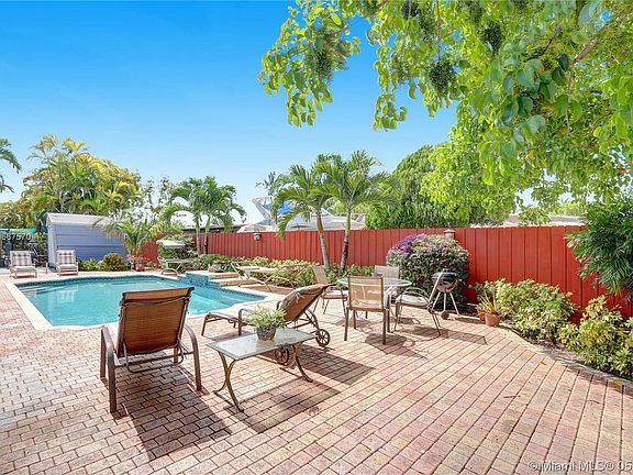 3rd image of 14626 Kendale Lakes Blvd