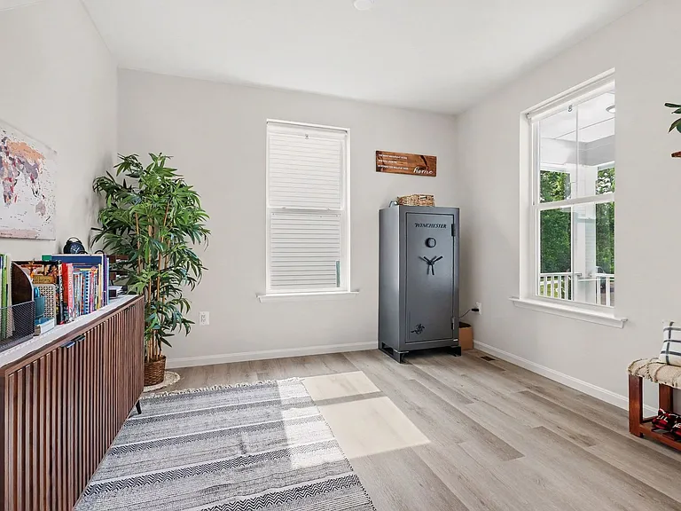 7123 Braxton Ct — Photo 11
