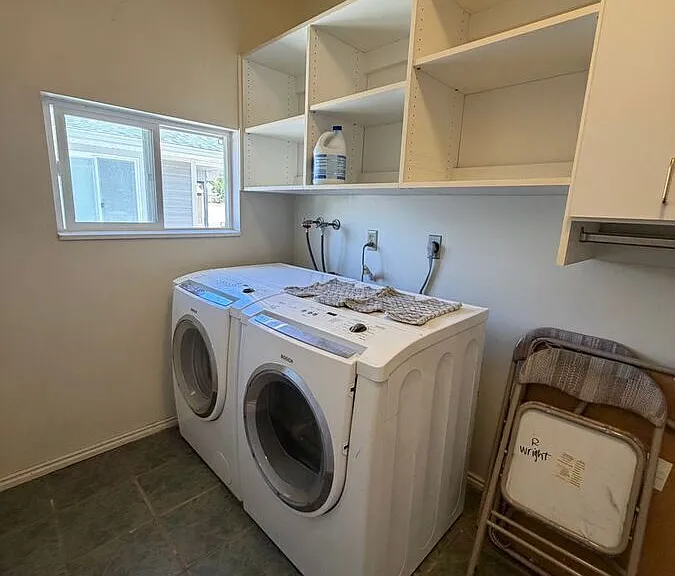 3924 W Dunkeld St #UPSTAIRS — Photo 12