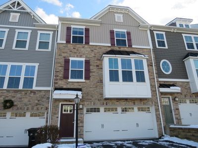 1414 Deer Creek Crossing Dr, Canonsburg, PA, 15317