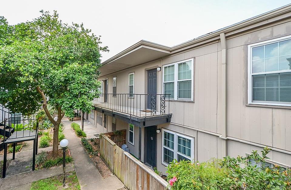 1st image of 5550 N Braeswood Blvd APT 157
