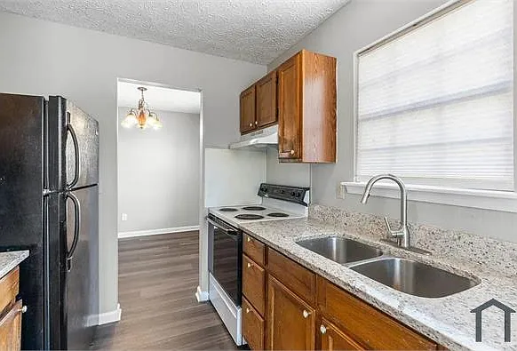 8228 Wynewood Ct — Photo 28