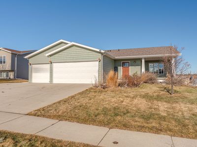 4424 Chamberlain Dr, Bismarck, ND, 58503