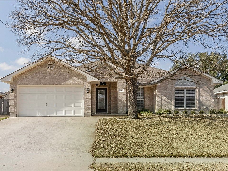 1st image of 1411 Front Royal Dr
