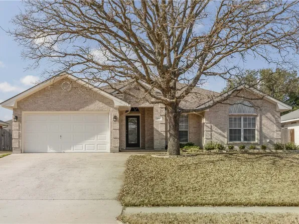1411 Front Royal Dr, College Station, TX 77845