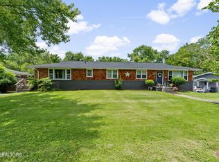 3815 Nathaniel Rd, Knoxville, TN 37918