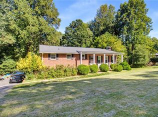 5675 Sweetbriar Rd, Pfafftown, NC 27040