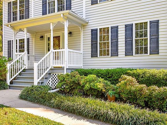 4th image of 1670 Dawn Brook Ct
