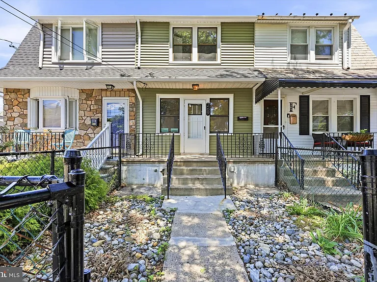 269 Monroe St — Photo 2