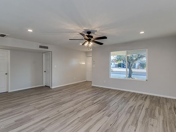 3rd image of 2254 W 8th Ave