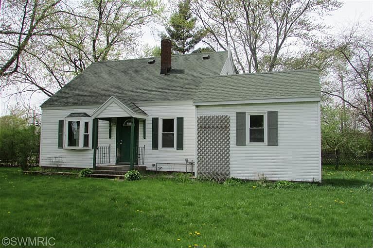 1st image of 214 S Laird St