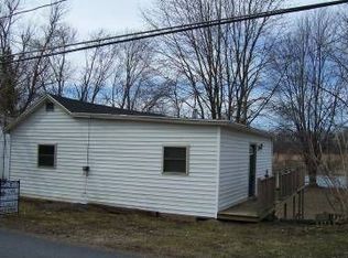 6927 River Rd, Cayuga, NY 13034