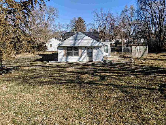 2nd image of 302 Wallace Ave