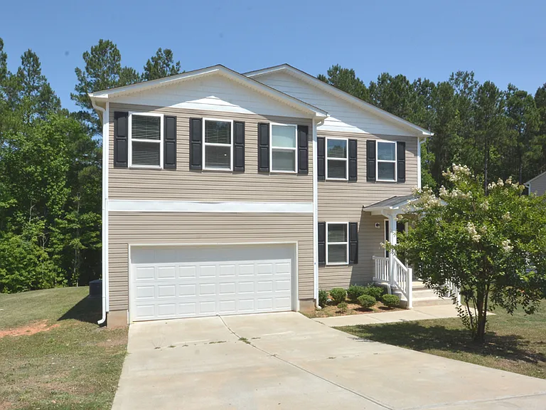 178 Mariposa Ln — Photo 1