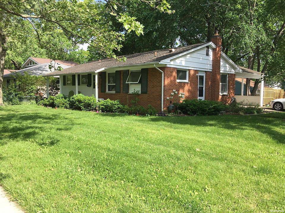 1st image of 2319 Walter Dr