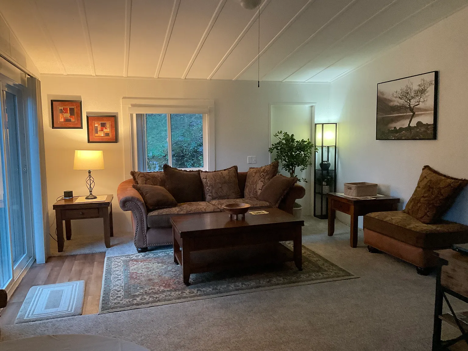2 bed, 972 sqft, $1,950 — Photo 3