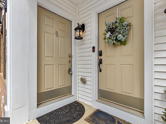 3rd image of 2117 Hideaway Ct #47