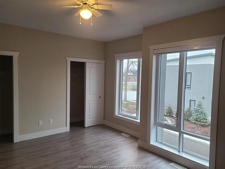 550 Sandison St #23 — Photo 14