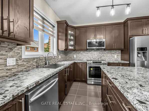 64 McPherson Rd, Caledon, ON L7C 4A8