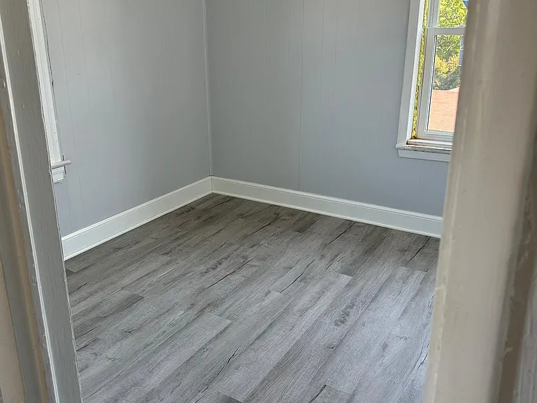 2631 Peach St #8 — Photo 1