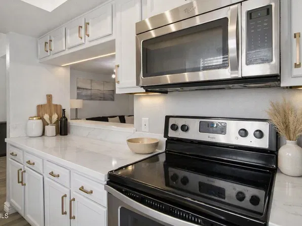 850 S RIVER Drive #2041, Tempe, AZ 85281