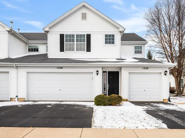 1246 Chesterton Dr #2, Volo, IL 60020