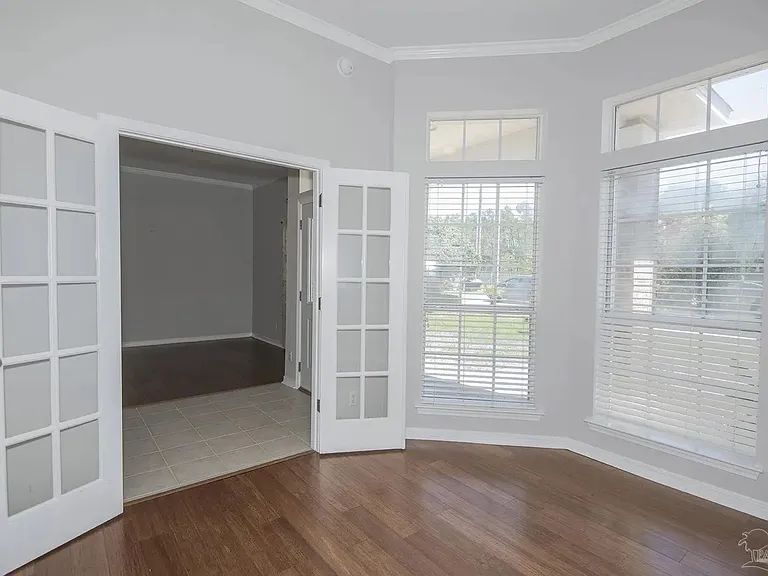 9588 Westgate Cir — Photo 6