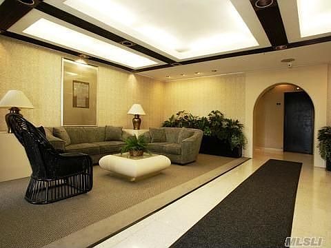 2nd image of 10 Lenox Rd APT 2C