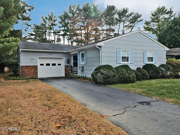 3rd image of 7 Norwich Drive