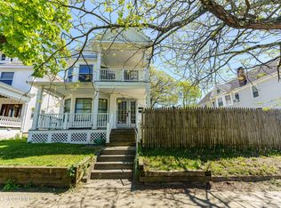 190 7th Ave, Troy, NY 12180