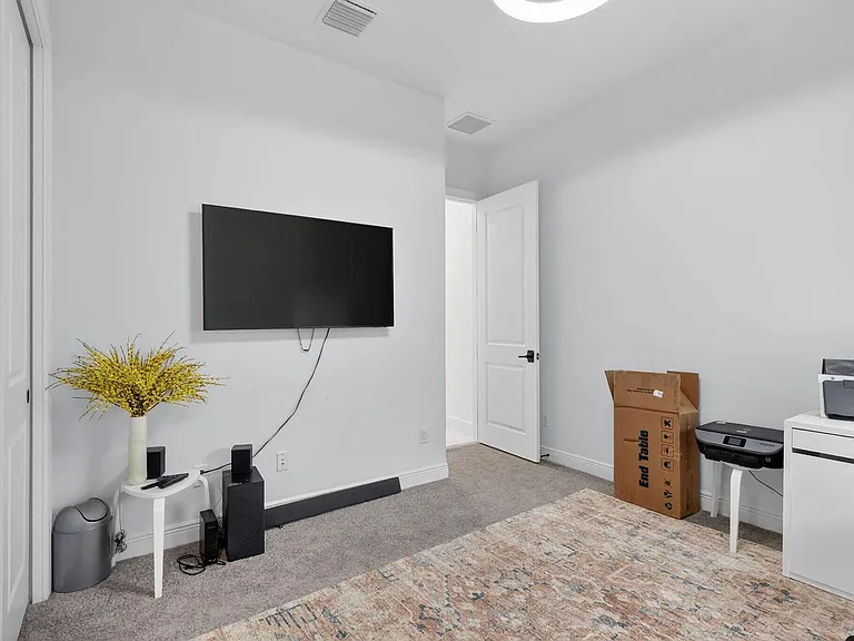 10195 SW Latium Way — Photo 47