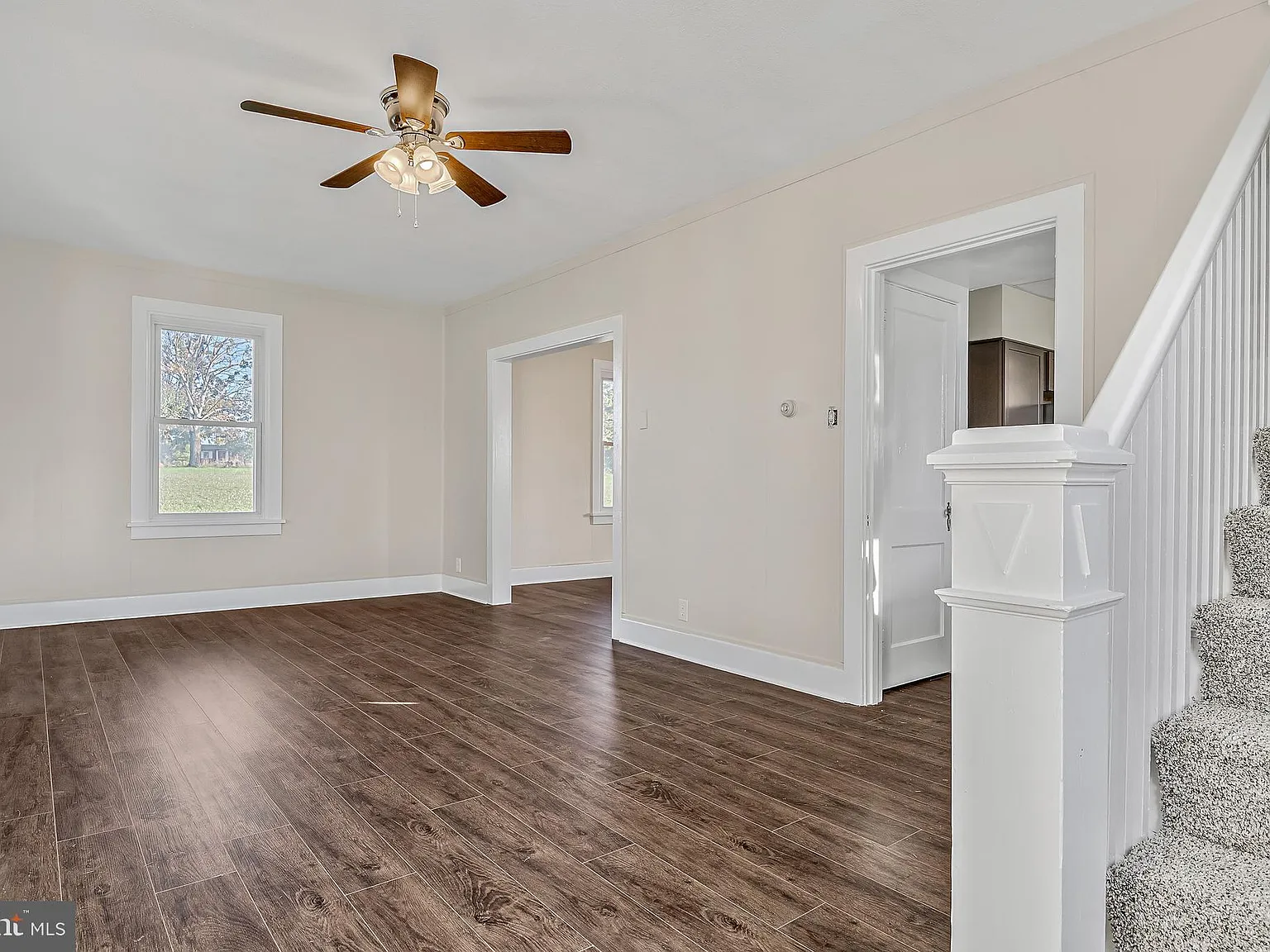 3 bed, 1.5 bath, 1352 sqft, $2,195 — Photo 4