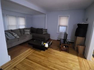 71 California Ave, Hempstead, NY 11550