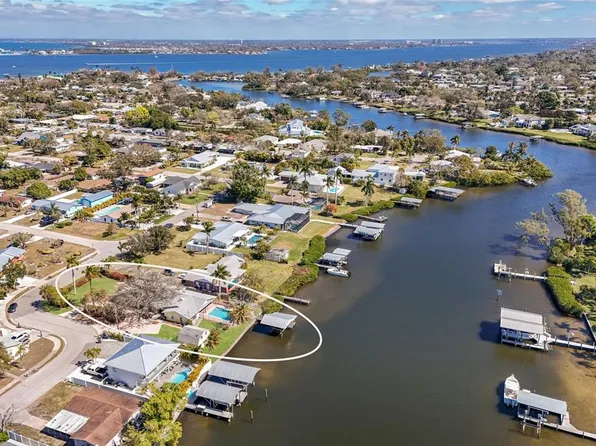 6703 9th Ave NW, Bradenton, FL 34209