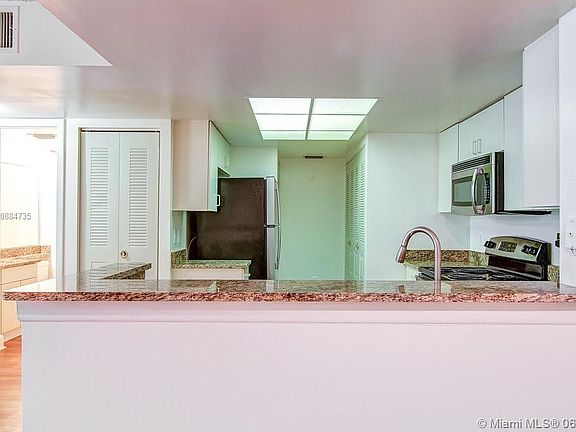 3rd image of 3601 NE 207th St #1110