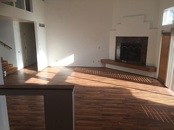 3rd image of 515 Southwood Ln