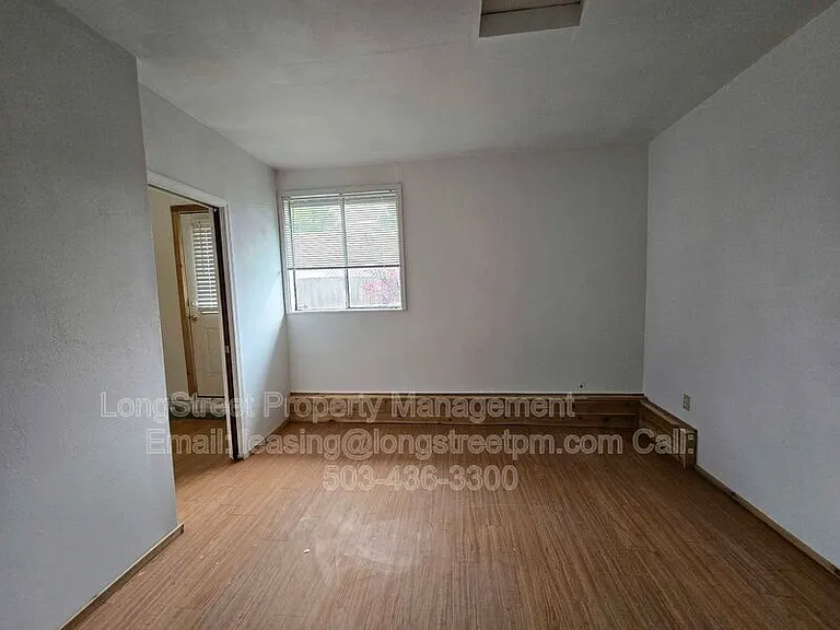 2711 Newton St — Photo 23