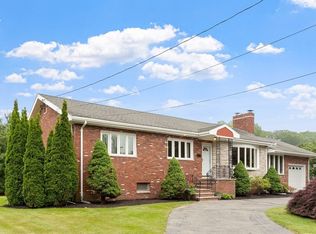 21 Laurine Rd, Saugus, MA 01906