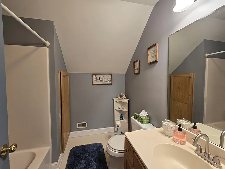 582 State St #1 — Photo 19