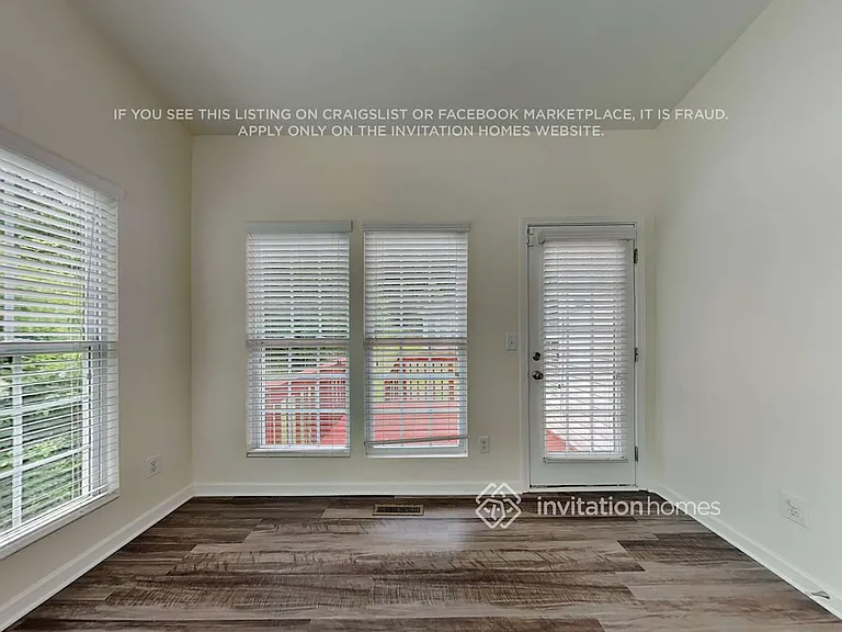 40 Luzelle Dr — Photo 9