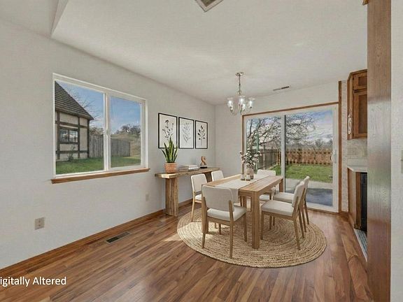 5th image of 5443 Oxford Dr