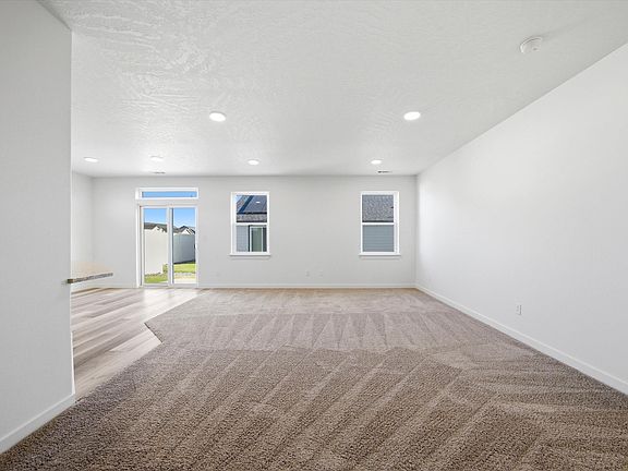 5th image of 406 Lambert Ct