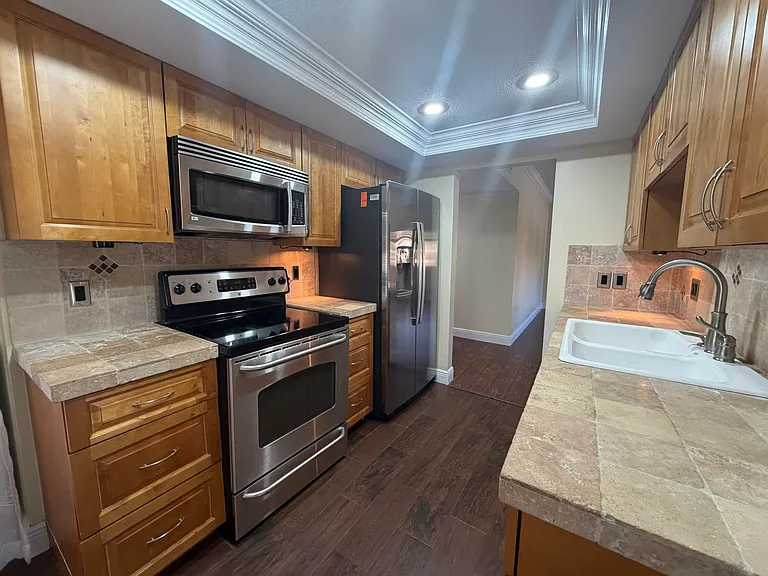 12661 Westhampton Cir — Photo 18