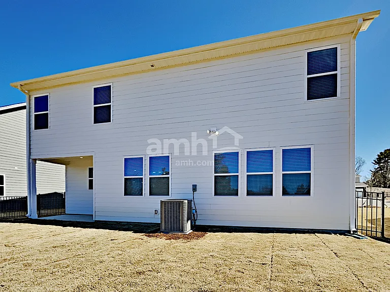 130 Hamilton Park Dr — Photo 26