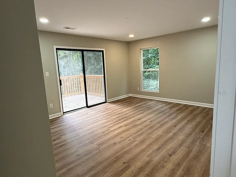 6008 Hedgerow Cir — Photo 11