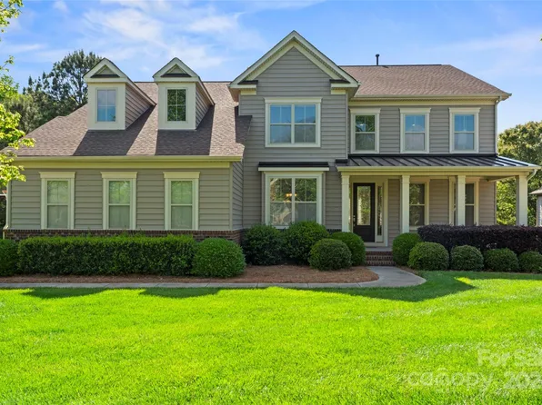 1012 Oleander Ln, Waxhaw, NC 28173