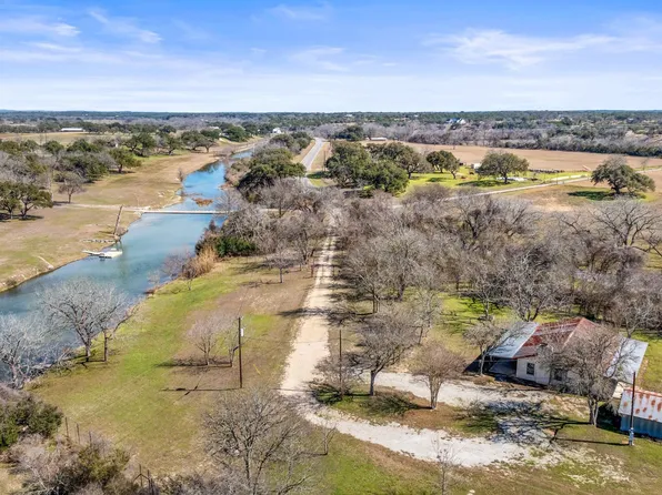 1068 Ranch Road 165, Blanco, TX 78606
