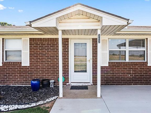 5th image of 302 Park Dr